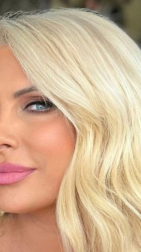 Ελένη Μενεγάκη: Κοινή εμφάνιση με τον Μάκη Παντζόπουλο και την Μαρίνα στον Νόβακ Τζόκοβιτς