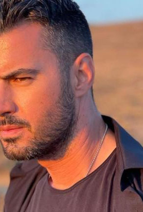 Γιάννης Τσιμιτσέλης: Τρυφερές ευχές για την γιορτή της κόρης του