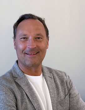 Dr Frédéric Rusakiewicz, médecin spécialiste en Médecine Physique et de Réadaptation et en Médecine du Sport, Paris