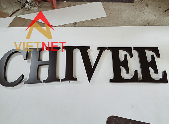 gia công chữ nổi