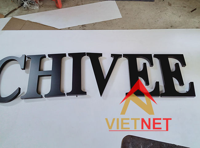 gia công chữ nổi