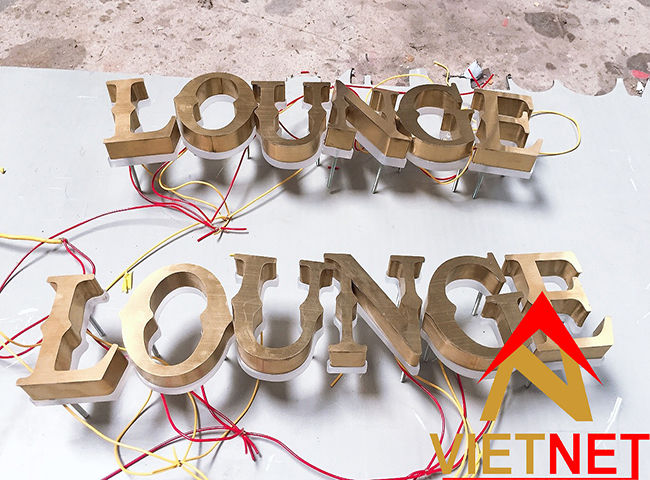 gia công chữ nổi inox vàng