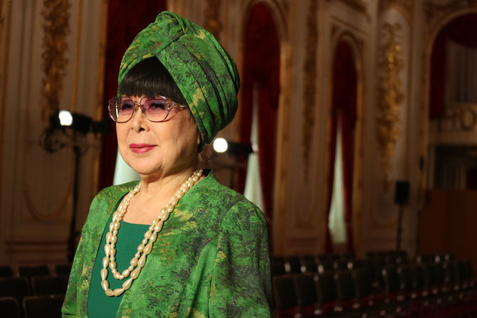 By Royal Appointment - Yumi Katsura at Tokyo's Akasaka Palace