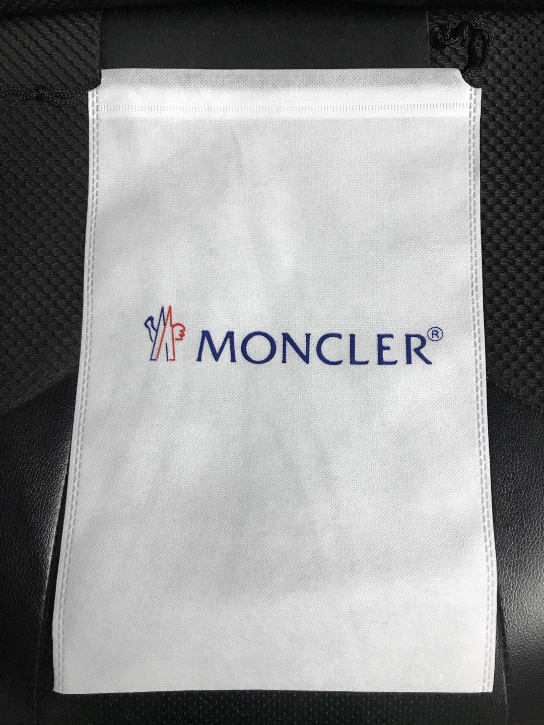 Moncler сумка
