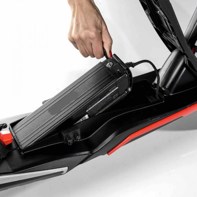 Bateria de lítio utilizada em patinete elétrico importado