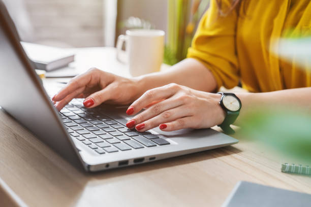 O Edital Startup Campos está com inscrições abertas e oferece apoio e bolsas para startups com ideias inovadoras. Com isso, recebemos dezenas de perguntas pela caixinha do Instagram da TEC Incubadora