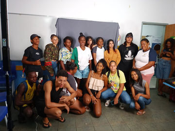 Arte que Transforma: Economia Criativa na EJA