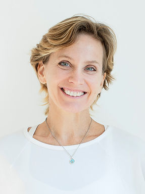 水曜 13:15（第4週担当）　アドバンスト
木曜 19:00　ベーシック（英語で教えます）