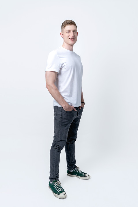 minim photo studio, minim, naomi goddard, time management, business, headshot, professional, portrait, company, model, profile picture, cv, linkedin, photographer, taipei, taiwan, photo, photography, artist, art, vegan, adam dubbe