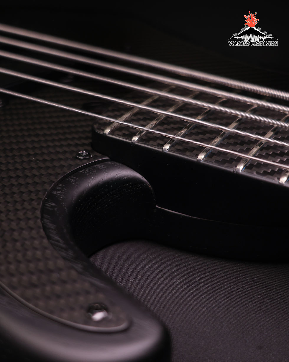 Thumbnail: Alusonic Django Deluxe 5 GTS Headless