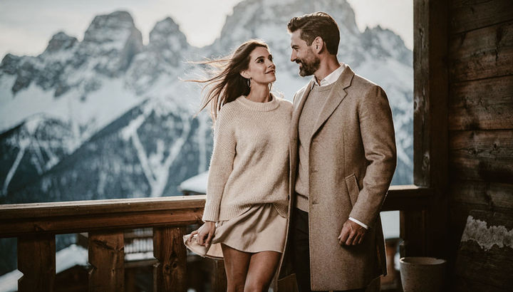 Luxury lifestyle photography in the Dolomites: exclusive portraits, winter experiences, mountain hospitality, premium events and elegant couples in Cortina.