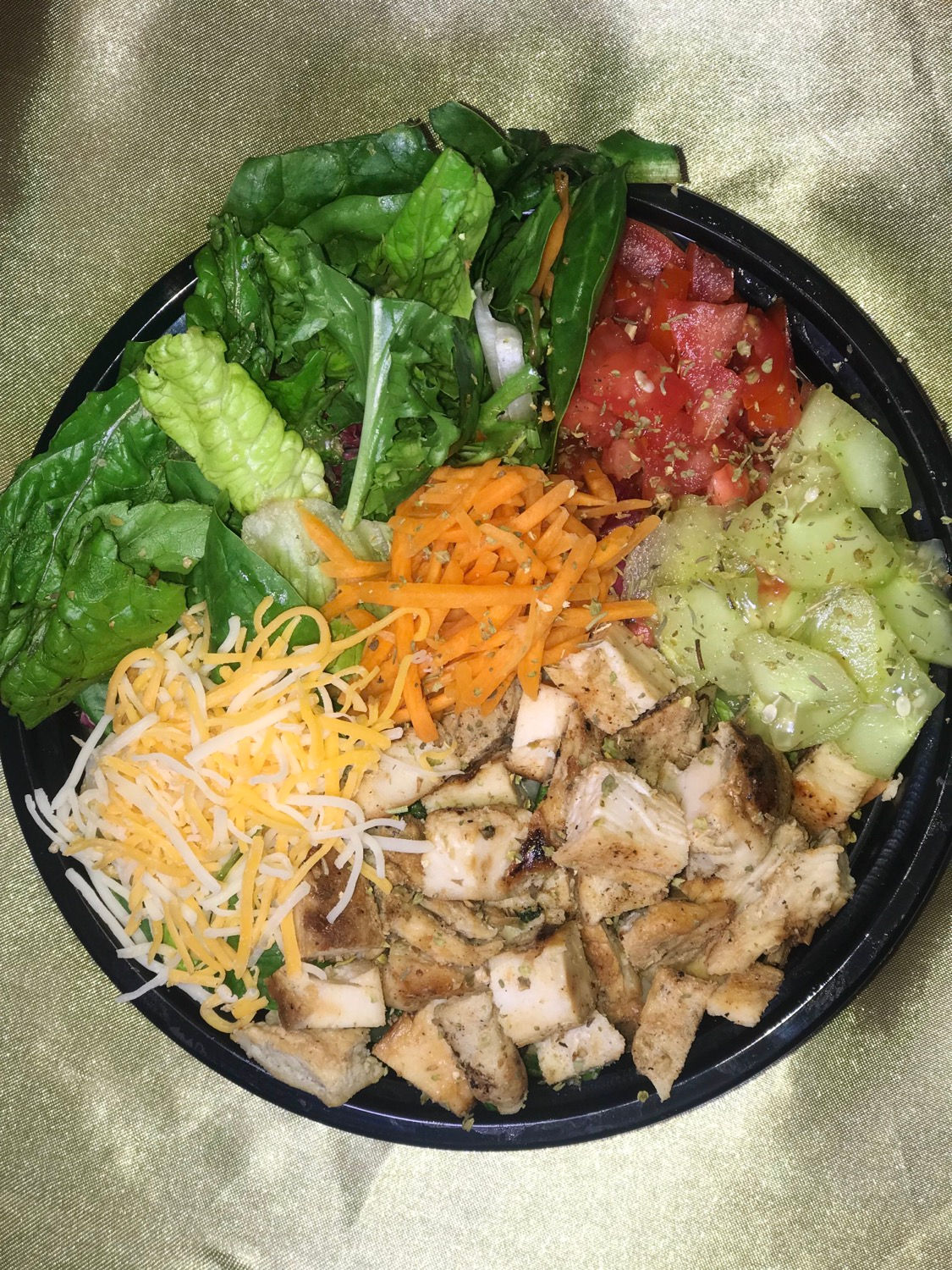 Mixed greens salad w/chicken