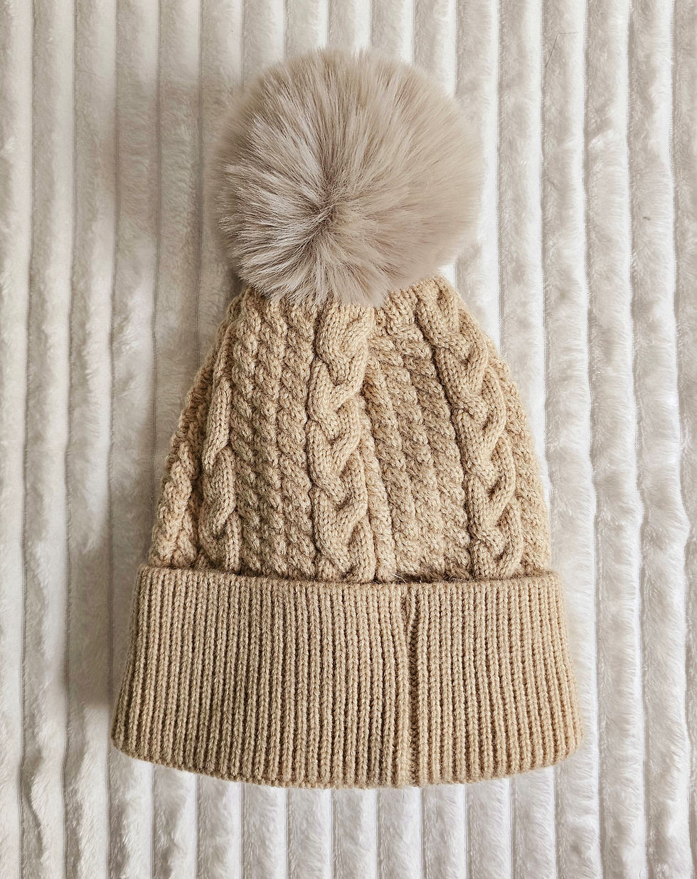 Miniature : Bonnet pompon