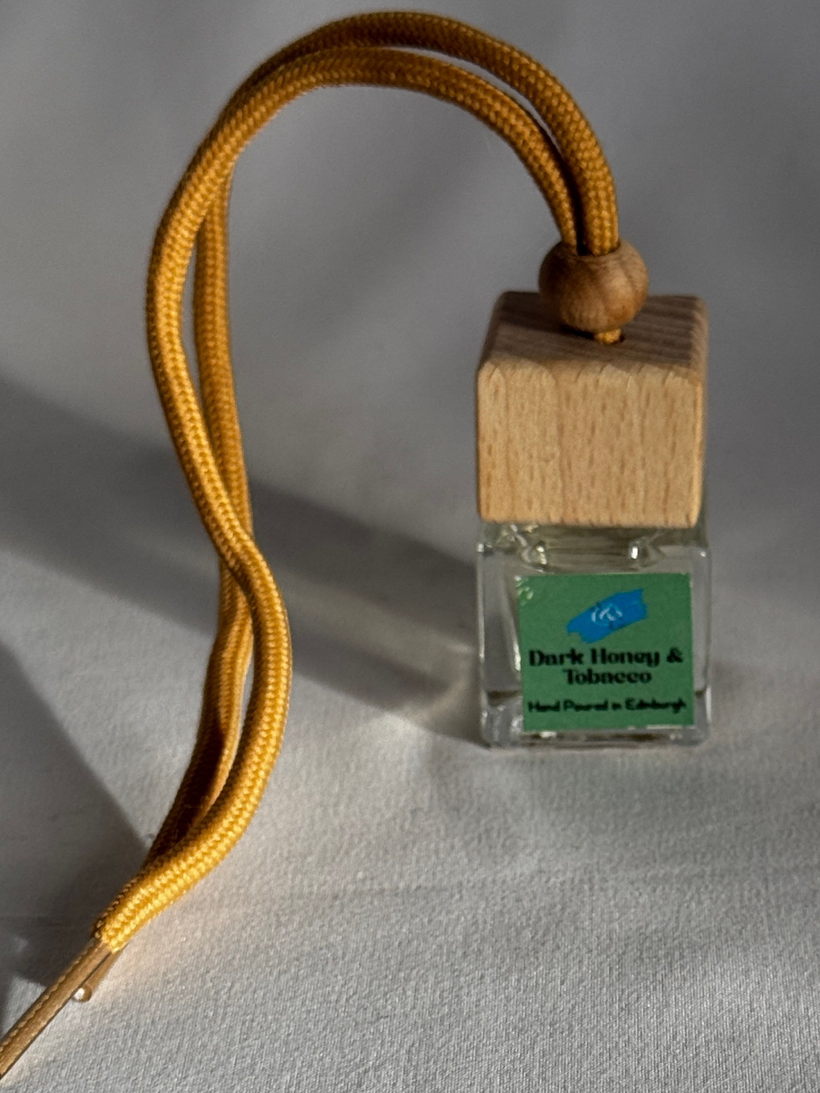 Dark Honey& Tobacco Car Diffuser