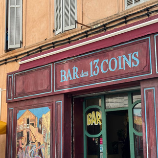 Devanture du bar des 13 coins