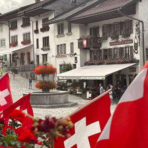 Gruyères : Explorez la ville médiévale Suisse au cœur des Alpes