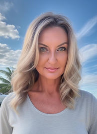 Casual Headshot .jpg