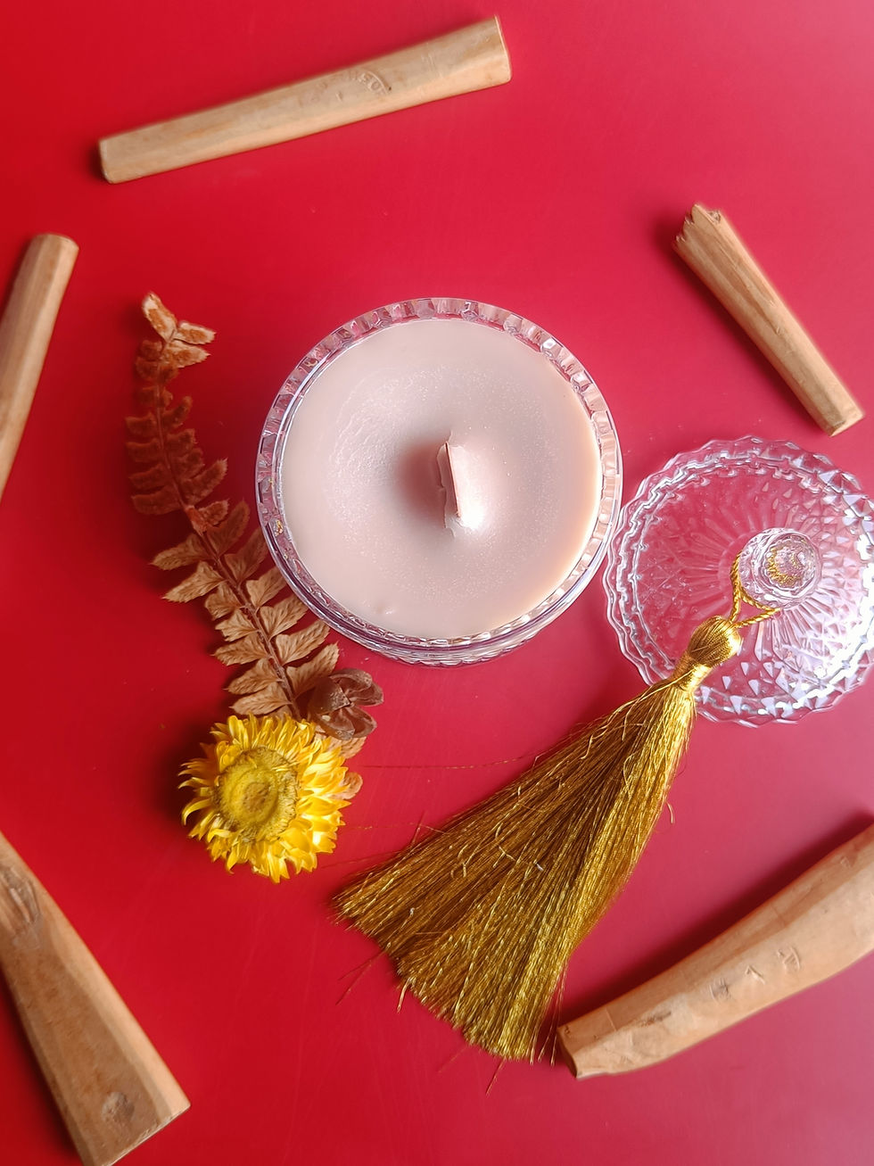 Thumbnail: Luminescence candle - Sandal wood