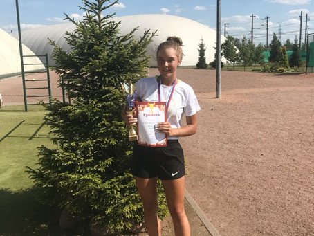 Поздравляем Динару Аллоярову с первым титулом ITF!