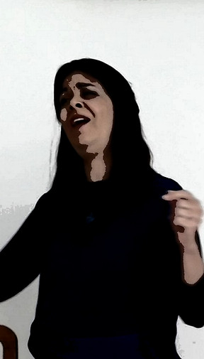 תמונה ממופע ביתי.jpg