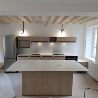 Cuisine blanche et bois