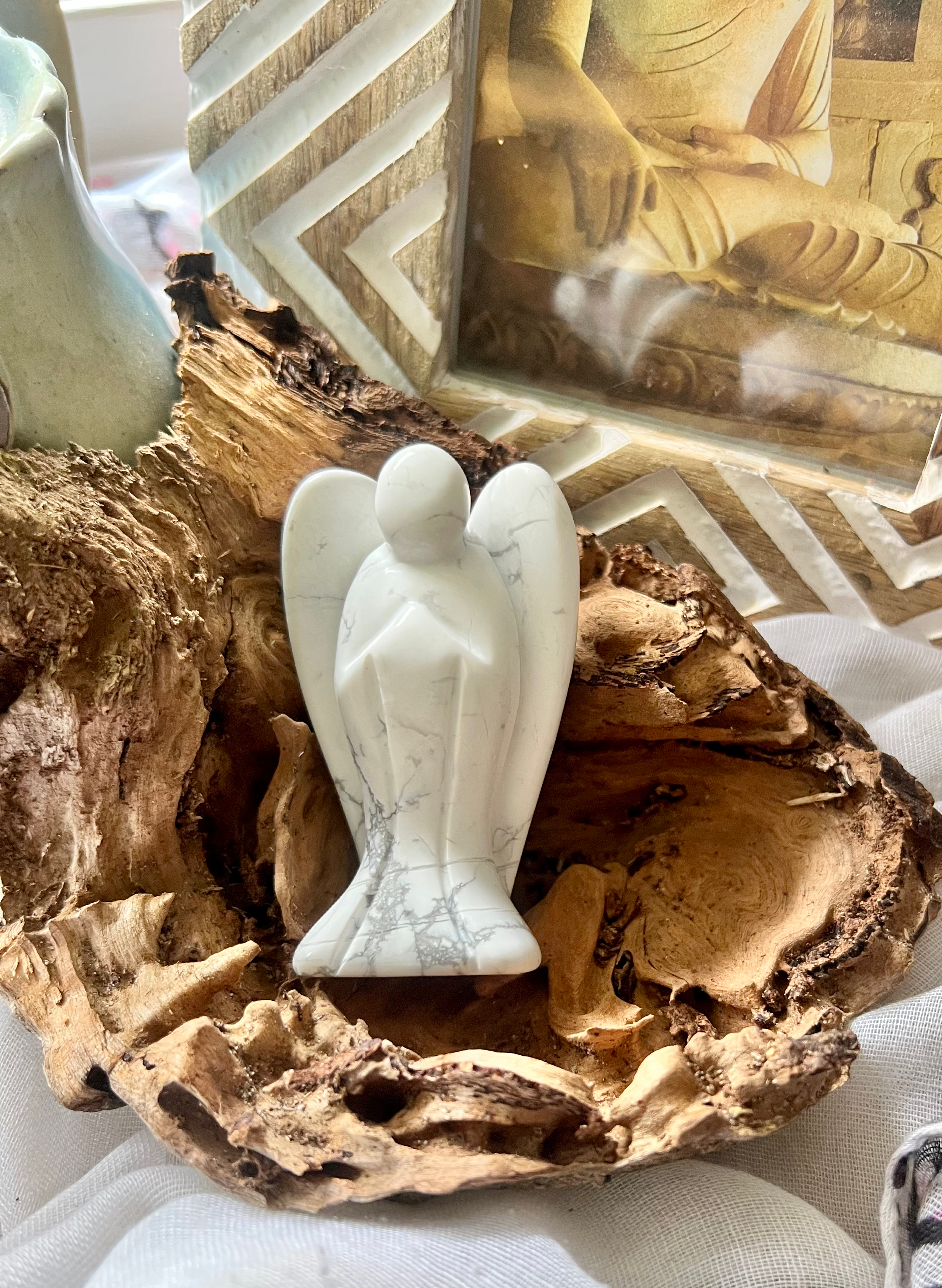 white howlite angel