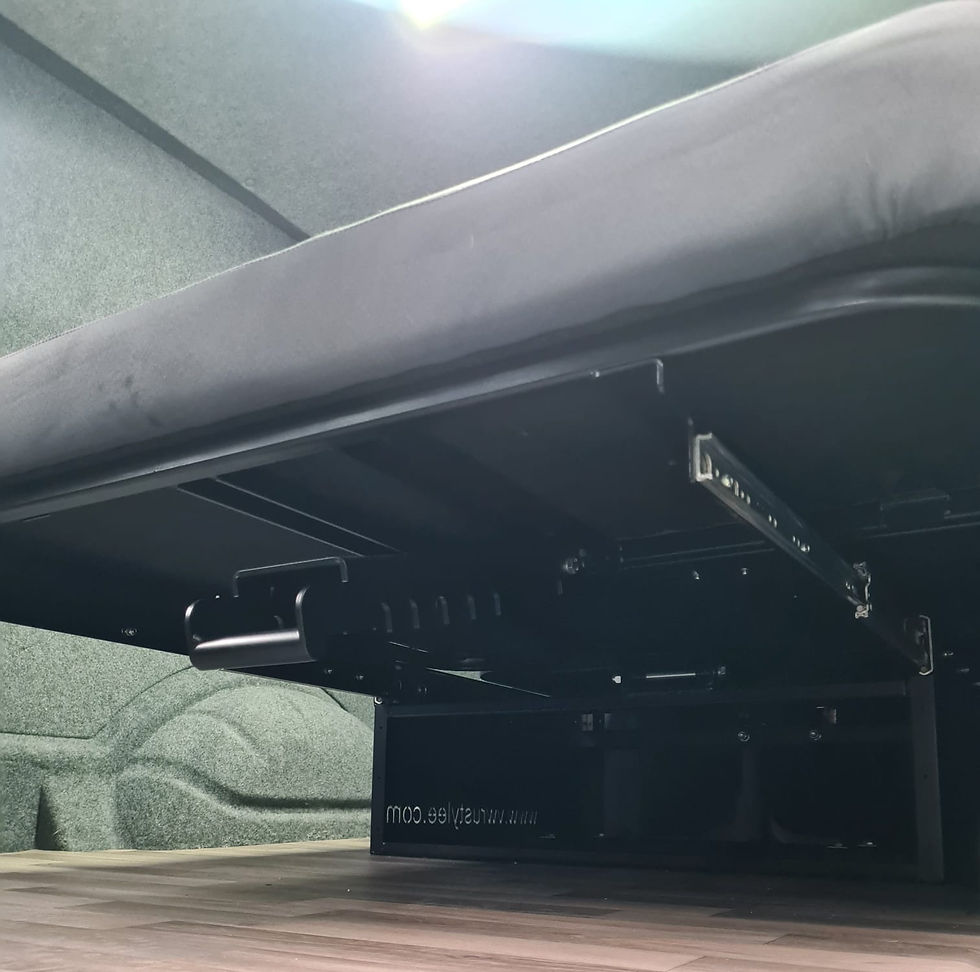 Thumbnail: Rusty Lee recliner isofix 3/4 legless bed