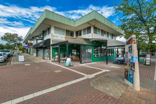 Opposite the thriving Cooleman Court Shopping Centre