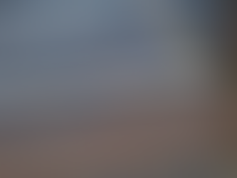 Vazamento de água causa desperdício e preocupa moradores no bairro Azul Ville