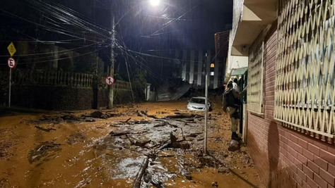 Chuva deixa 22 mortos e centenas de desabrigados em Juiz de Fora e Ubá; 45 estão desaparecidos