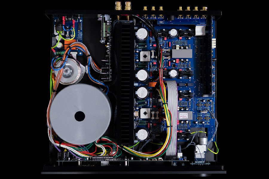 Thumbnail: AUDIA FLIGHT Three S Integrated Amplifier