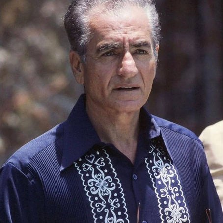 نسلی عاشقت شد که تو را هرگز ندید