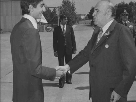 امیرعباس هویدا