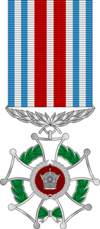 نشان درجه سه سنین خدمت پلیس شاهنشاهی ایران