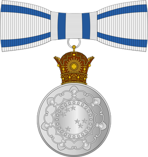 مدال درجه دو هفت‌پیکر