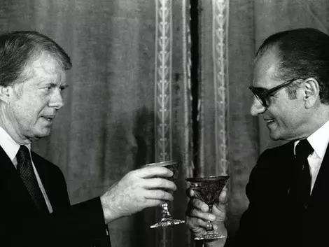 خواسته غربی ها از شاهنشاه آریامهر چه بود؟ 