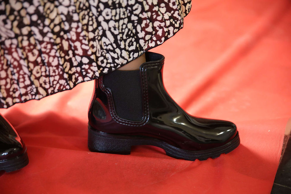 Miniature : Bottines de pluie vernis noir 