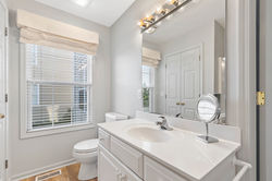 238WSecondSt - 19