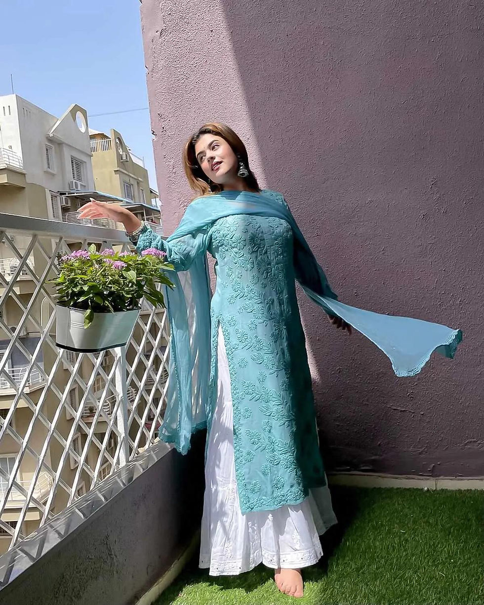 Thumbnail: Hand Embroidered Viscose All-Over Jaal Lucknowi Chikankari Kurti