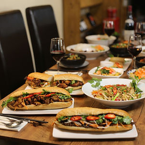BAGUETTES (BANH MI)_Special Combination Filling: chicken / pork or beef - Thập cẩm / Gà / Heo hoặc Bò