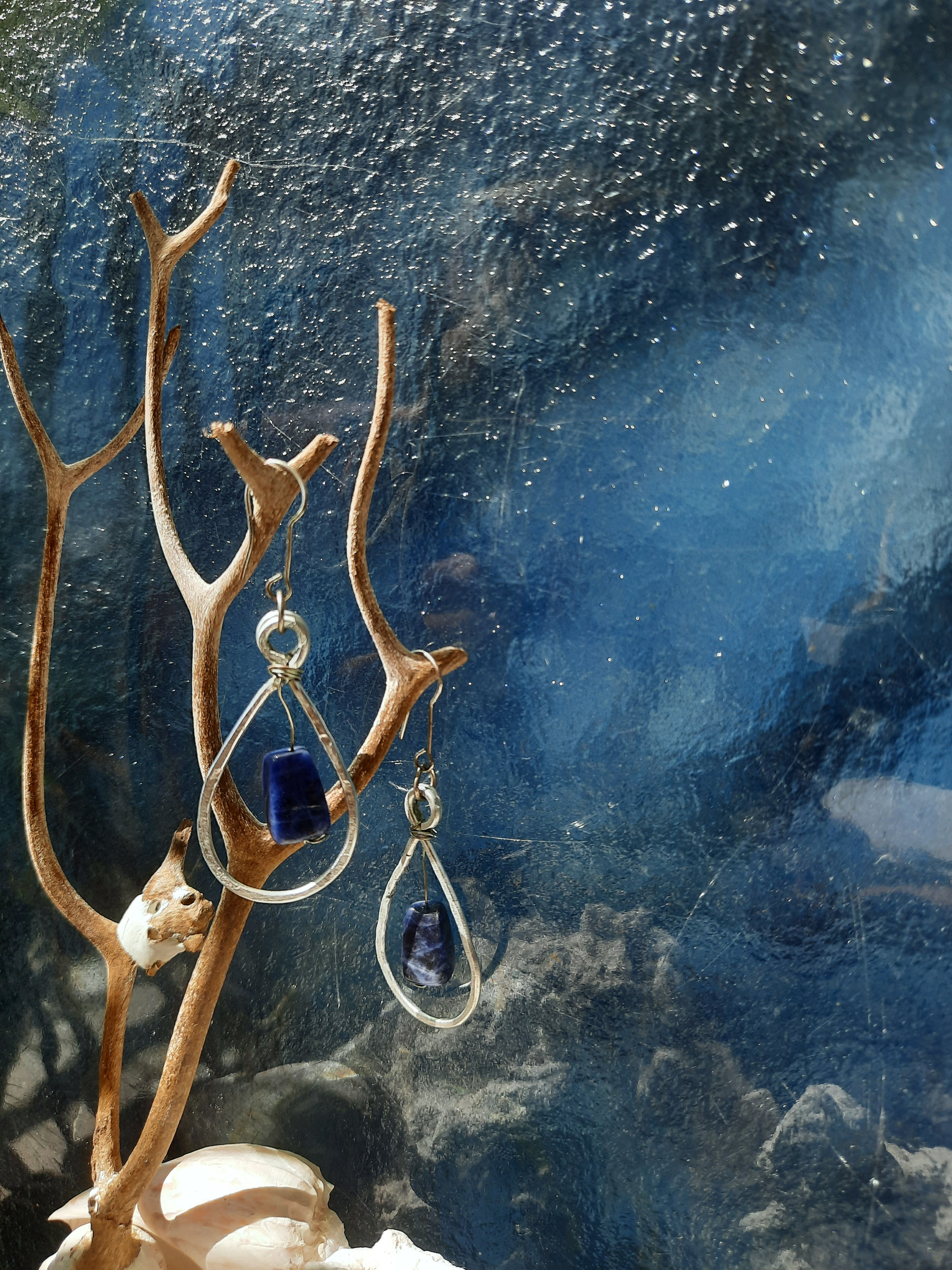 Handmade teardrop earrings with lapis