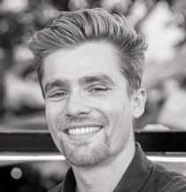 Profielfoto zwart-wit.jpg