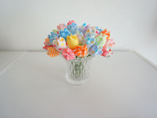 春ですね。たくさんのミニチューリップを作りました。