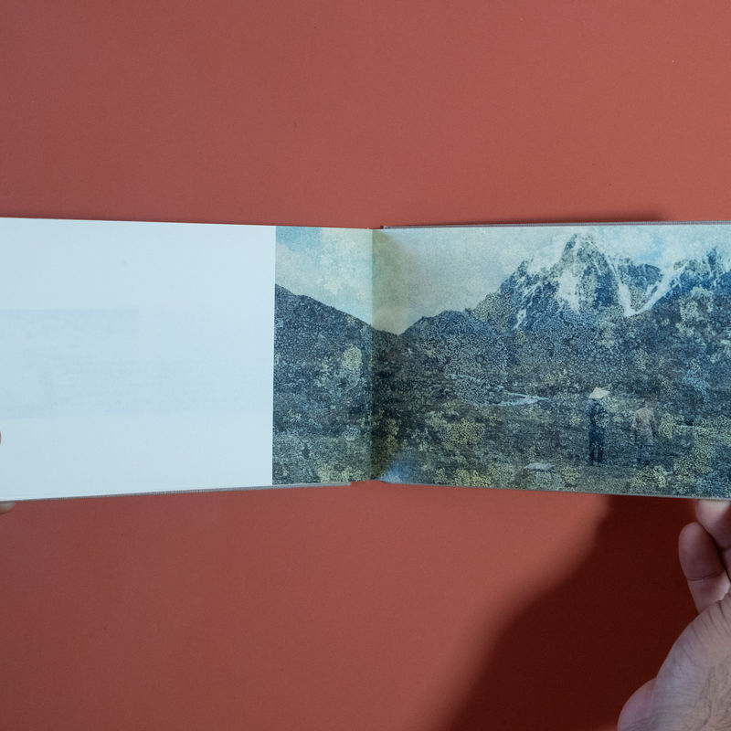 Foto: EGGERS, Tuane. Nossos olhos abertos como nunca antes. Porto Alegre: Riacho, 2019.