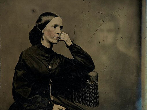 Spirit Photography at the Paranormal Museum!