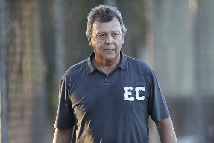 ESPORTE
Integrante de comissões anteriores, Raul não consegue analisar Bento: 'Fechou com grupo