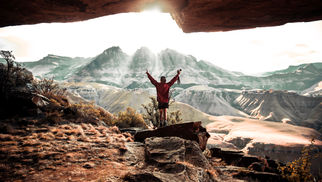 Como viajar e trabalhar fora do Brasil, gastando quase nada.