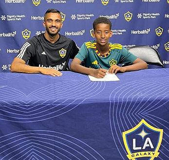 Dagmawi Addis signs with galaxy_edited.j