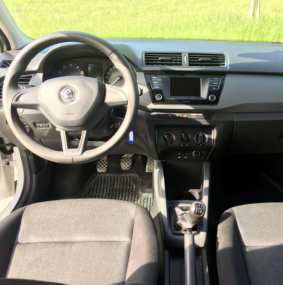 Miniaturbild: SKODA Fabia 1.0 Limousine mit PDC hinten