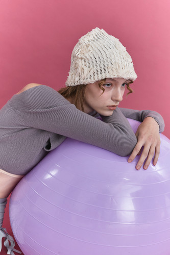 ニットキャップ・ビーニー POESIE D'AME : 24FW / ROSA KNIT BEANIE (2COLORS) ROSA KNIT BEANIE IN IVORY | POESIEDAME